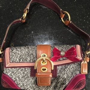 Small Coach purse! Adorable!